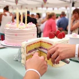 Festival de Bolos e Fatias