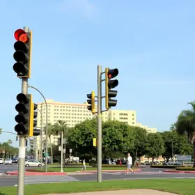 Demutran